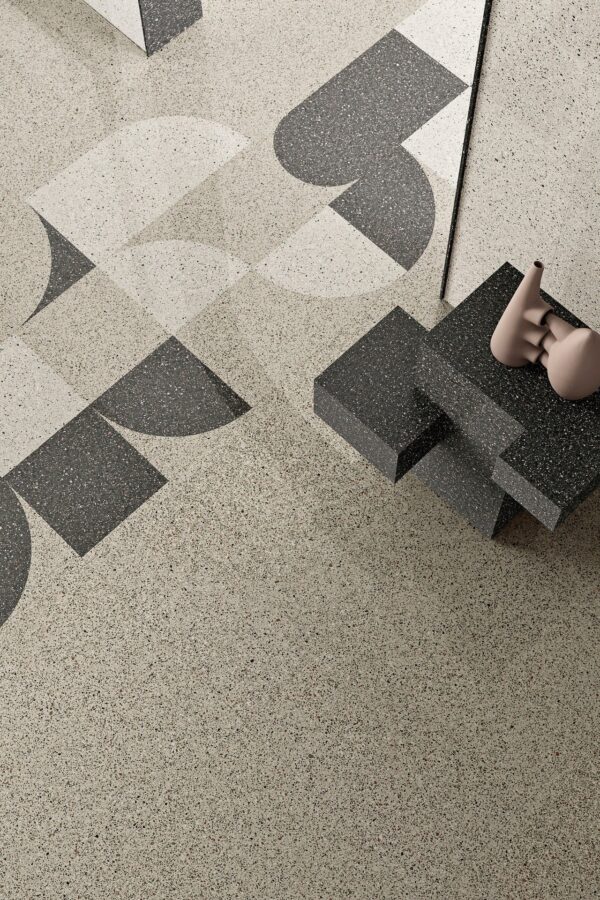 Floor - Image 2