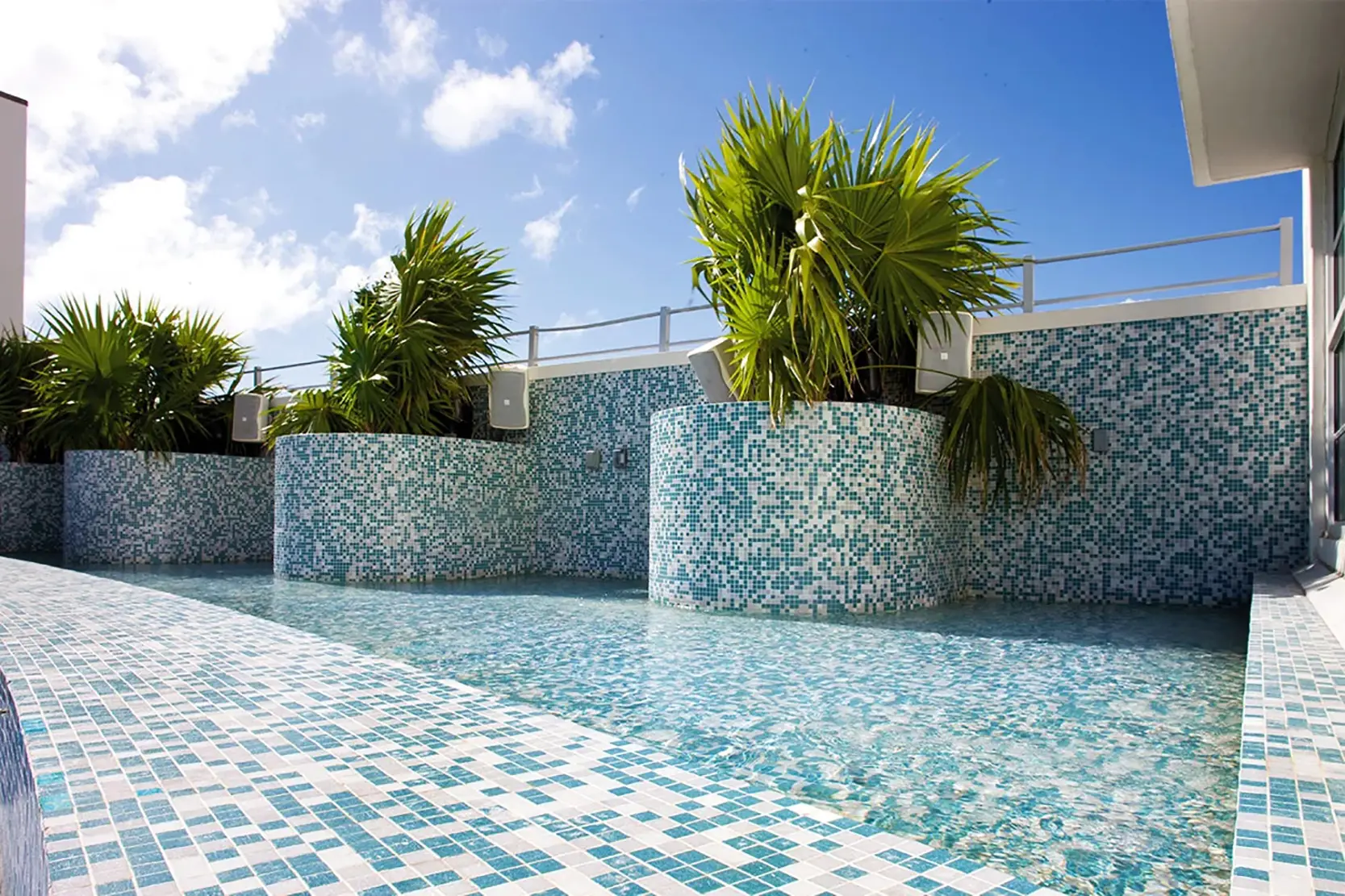 glass_mosaic_tile_guide_1ee5066c-7807-46ef-961e-dbb296e3f76f